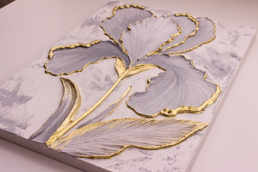 Serenity in Bloom – Stunning Textured Flower Painting with Gold Elegance